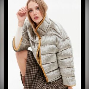 Kimchi Blue Anthropologie Reversible Velvet Short Puffer Jacket Silver/Gold